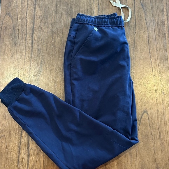 Figs Blue Jogger Sweatpants with Elastic Cuffs - Picture 2 of 3